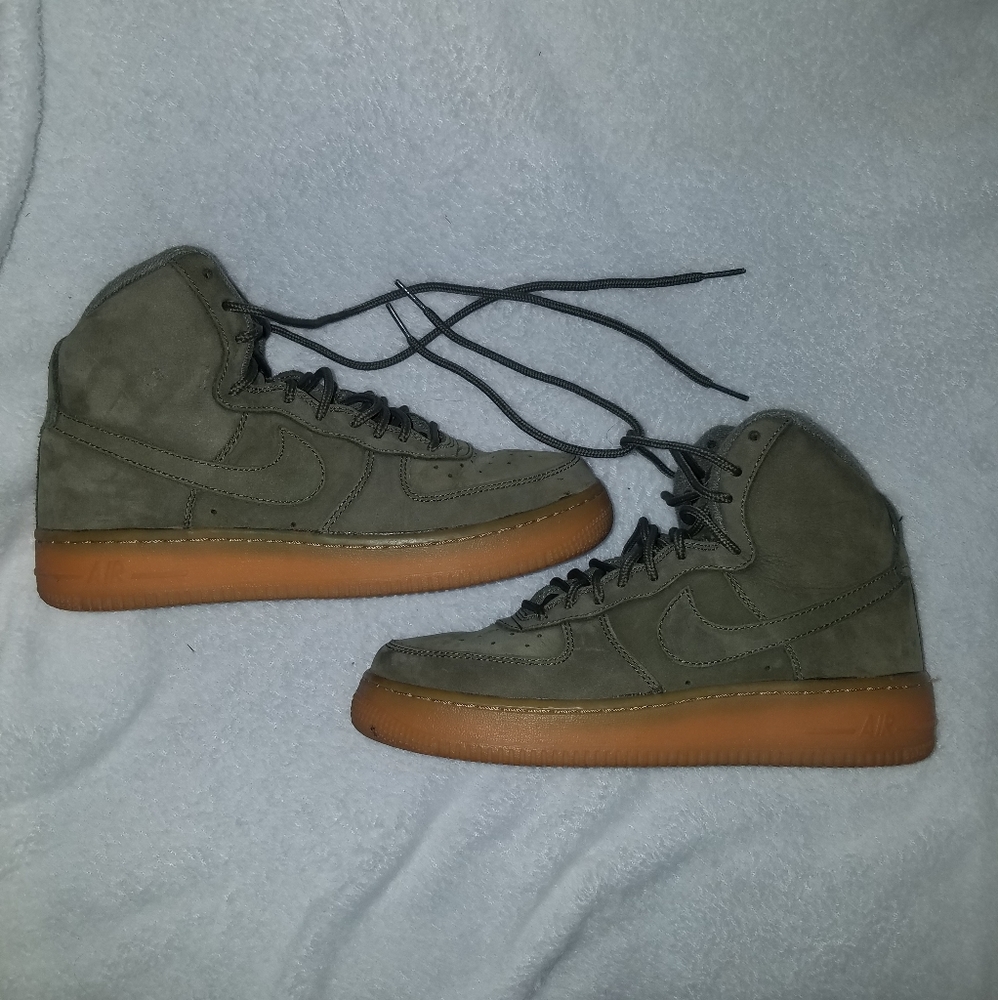 Nike Olive Green High-Top Athletic Shoes